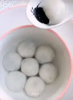 Black sesame soup