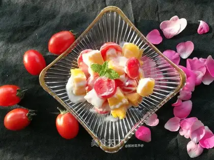Fruit yogurt salad