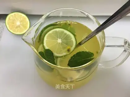 A peppermint lemon pasta tea