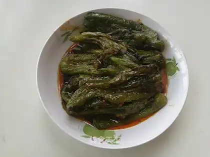 Tied pepper