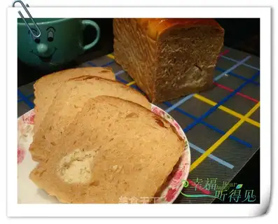 Almond and brown sugar toast