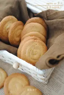 Vanilla crisp cookies