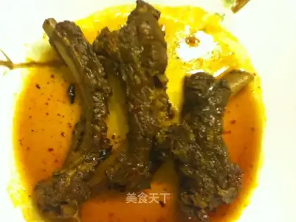 Spicy pork dragon bone