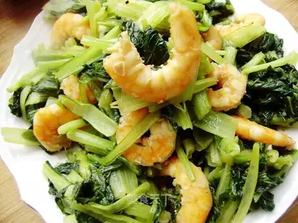 Fried rapeseed with sea rice