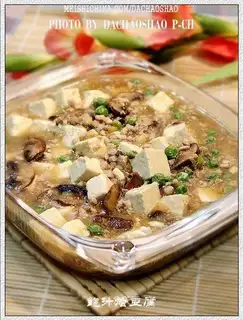 Stewed tofu with abalone sauce