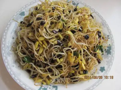stir-fried black bean sprouts
