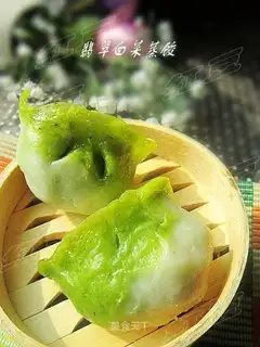 Jade cabbage steamed dumplings