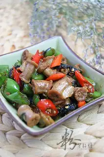 stir-fried sausage with perilla