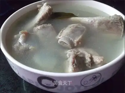 Dendrobium pork bone soup