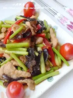 stir-fried pork slices with garlic moss
