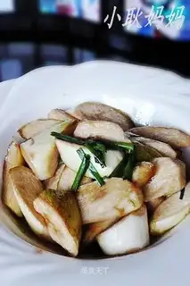 sweet and sour Zizania latifolia