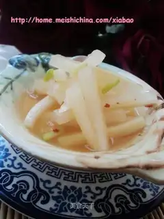 Sweet and sour radish strips