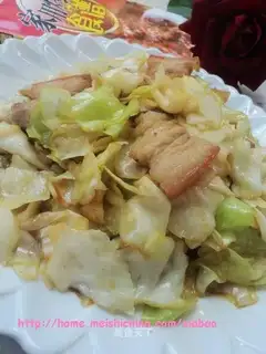 shredded cabbage
