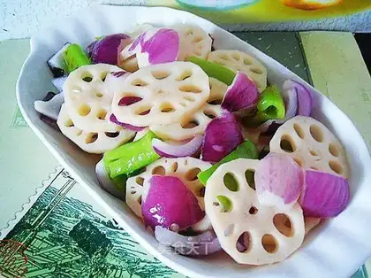 onion lotus root slices