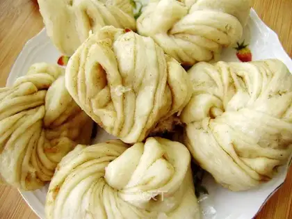 Hairdressing sesame paste roll