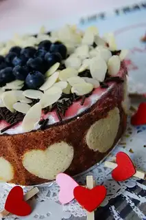 Cocoa mousse cake