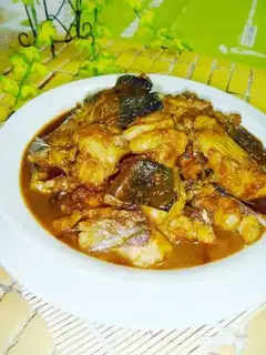 Stewed fat fish tail in beer