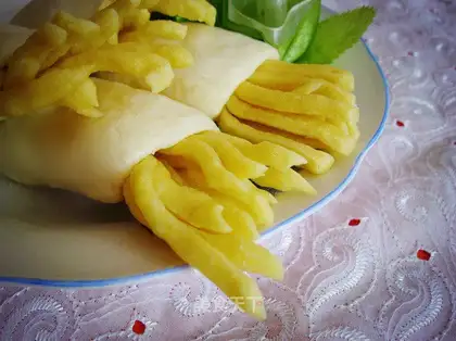 Golden Silk Face Roll