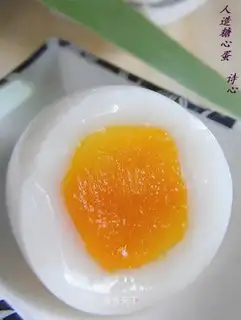 Artificial sugar-core egg
