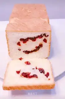 Cranberry toast