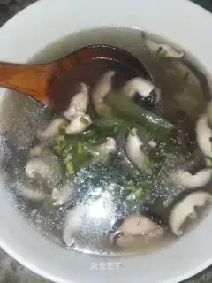 Spoon mushroom soup