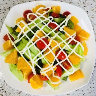 Fruit and vegetable salad