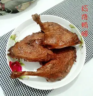 Red duck leg
