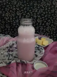 Blue apple milkshake