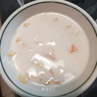 Homemade mango yogurt