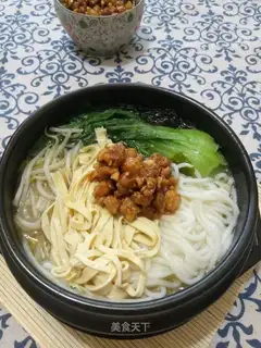 Meat and rice line