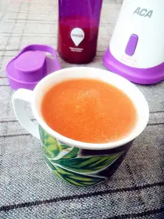 Apple carrot juice