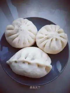 Cream egg buns