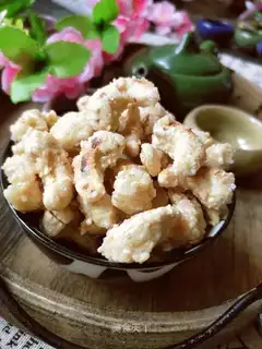 Anti-saloon nuts