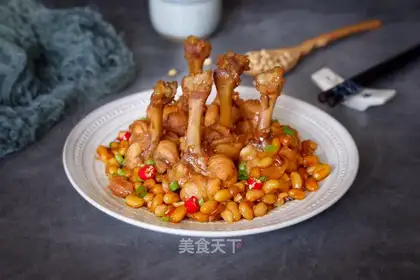 Soybeans chicken hammer