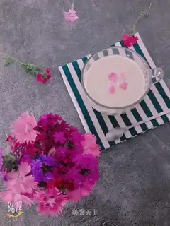 Banana butter cream shake