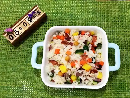 Pineapple sausage fried rice