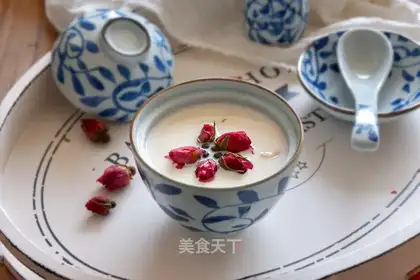 Rose milk gel