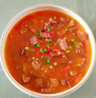 Tomato beef soup