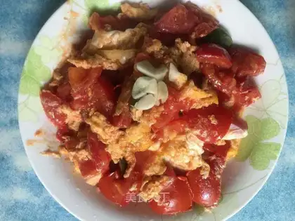 Tomato fried eggs