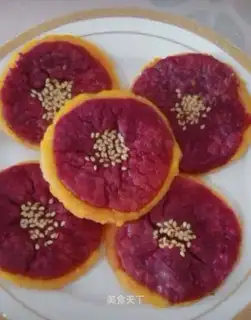 Two-colour rice cakes