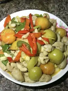 Plum fried pig intestines