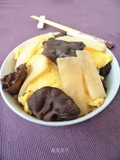 Mule eggs fried blue