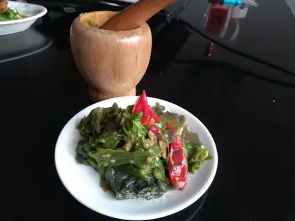 Hot pepper eggs