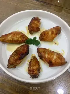 Roasted chicken wings