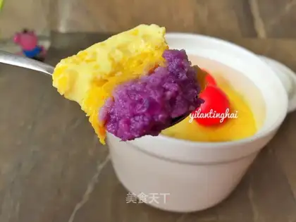 Three-colour pudding