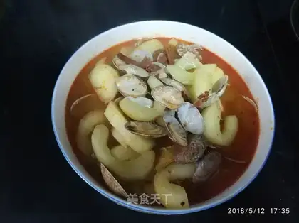 Old cucumber and ham soup