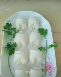 Pig hoof rolls