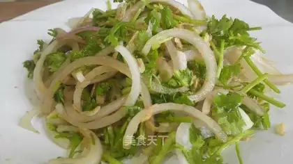 Onion with shrimp skin