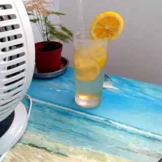 Honey lemonade