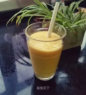 Mango banana shake